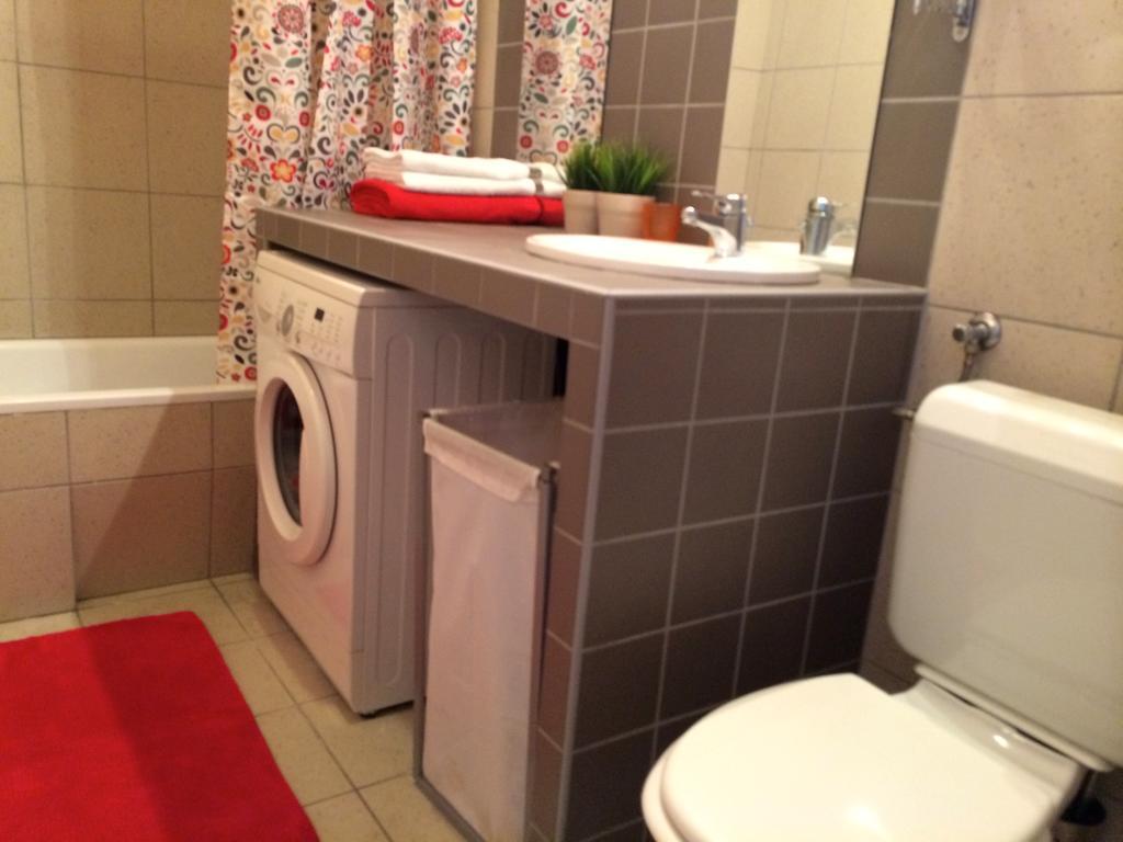 Budget Apartment By Hi5 - Oktober 6 Str 4 Budapest Ngoại thất bức ảnh