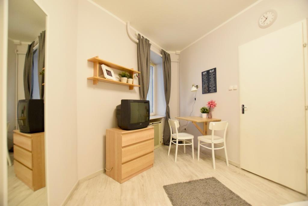 Budget Apartment By Hi5 - Oktober 6 Str 4 Budapest Ngoại thất bức ảnh