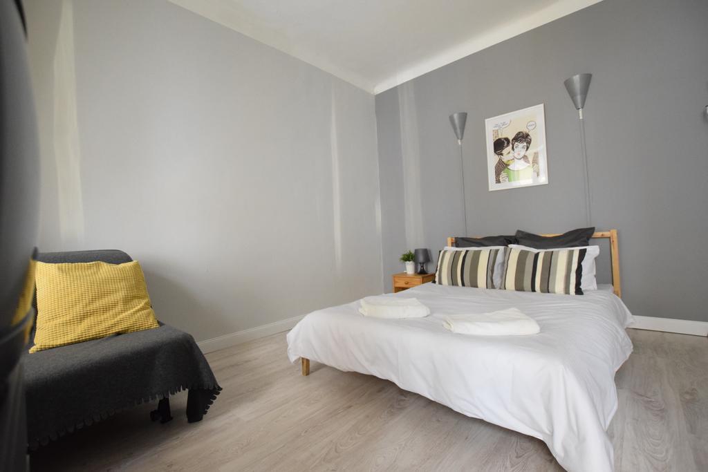 Budget Apartment By Hi5 - Oktober 6 Str 4 Budapest Ngoại thất bức ảnh