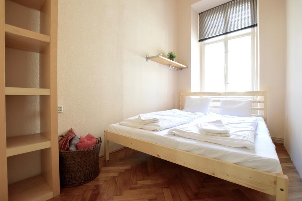 Budget Apartment By Hi5 - Oktober 6 Str 4 Budapest Ngoại thất bức ảnh